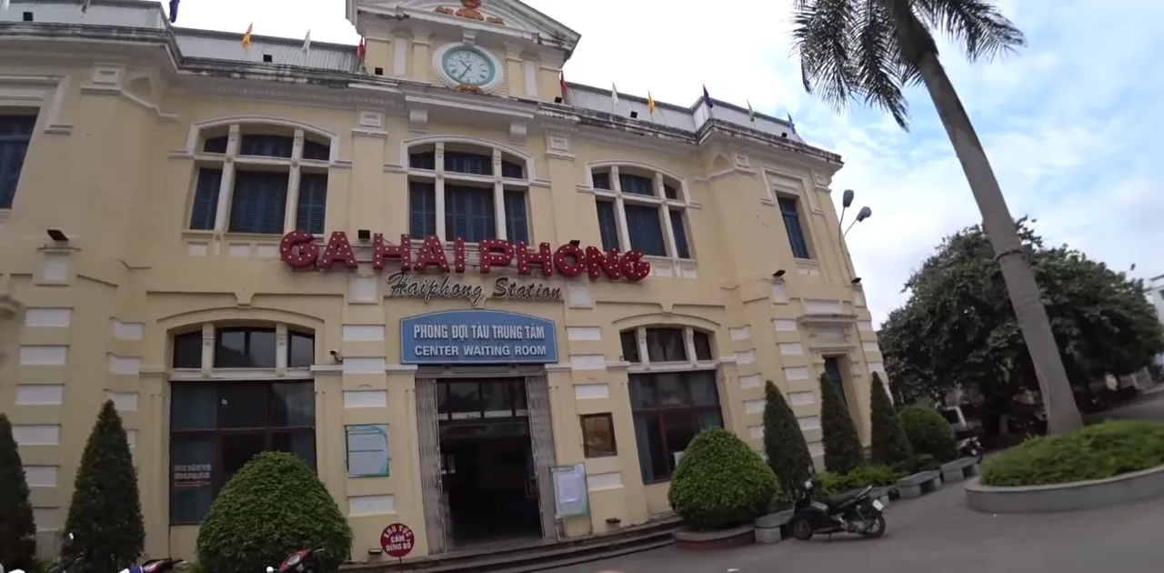 La gare de Hải Phòng, terminus de la ligne venant de Hanoï